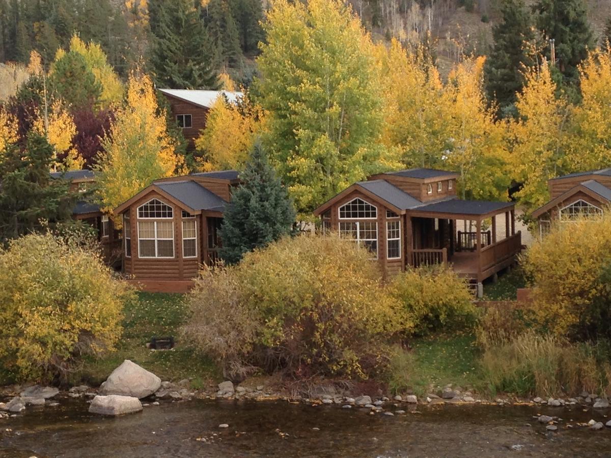 Three Rivers Resort Almont Esterno foto