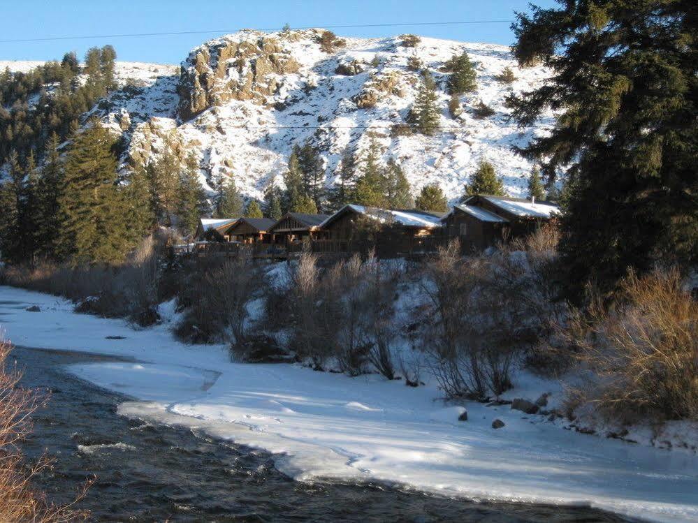Three Rivers Resort Almont Esterno foto